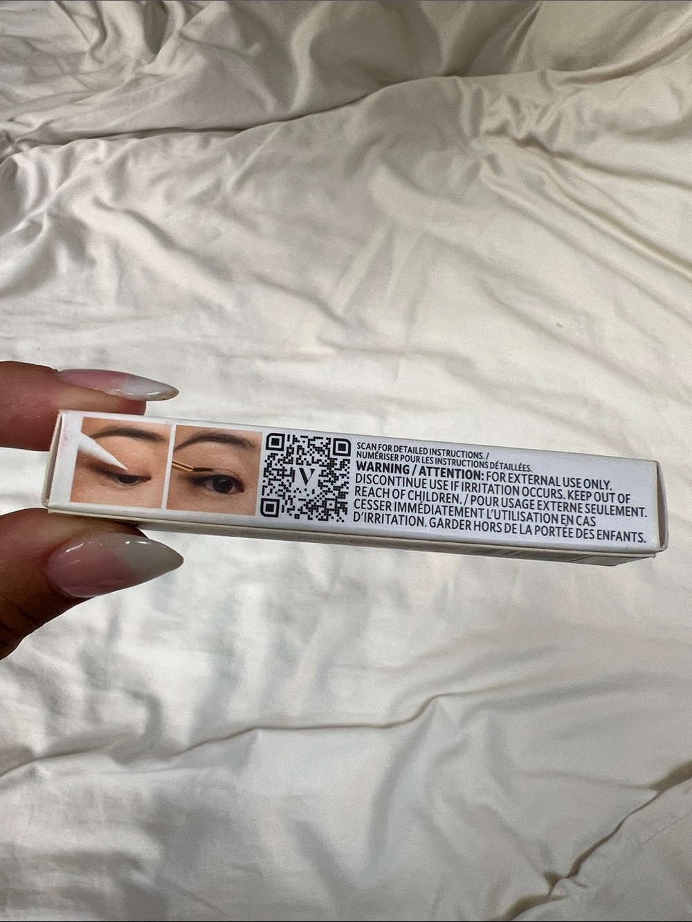 Velour Beauty Glue & Go Pen | Clear Lash Adhesive | Mess-Free Eyelash Glue | New